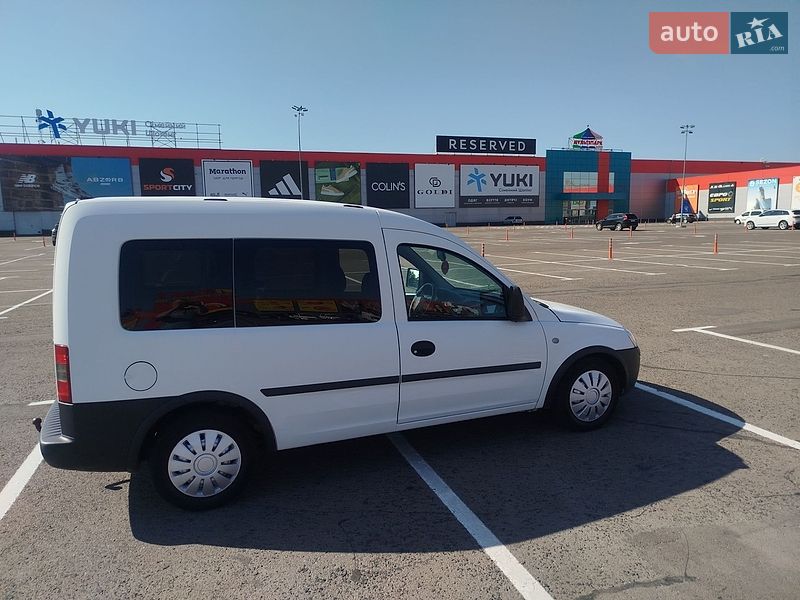 Минивэн Opel Combo 2006 в Ровно