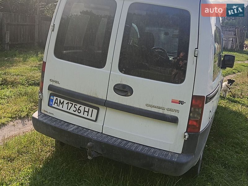 Мінівен Opel Combo 2009 в Малині