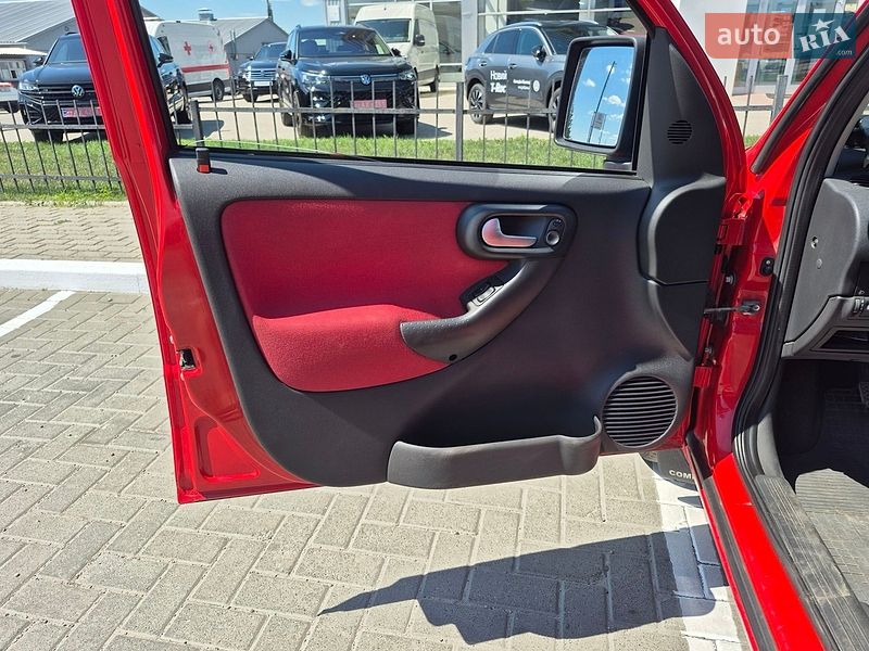 Минивэн Opel Combo 2010 в Полтаве