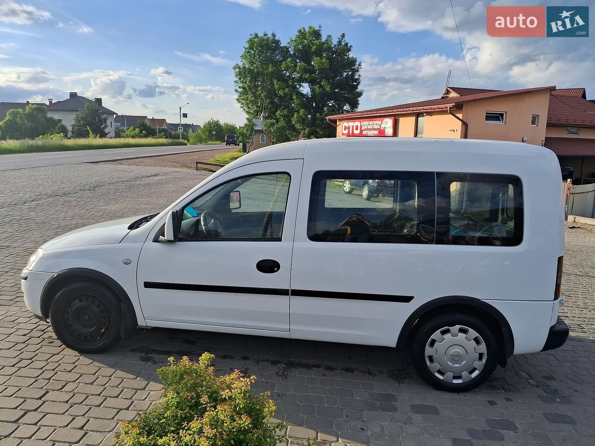 2010 Opel Combo - мініатюра 3