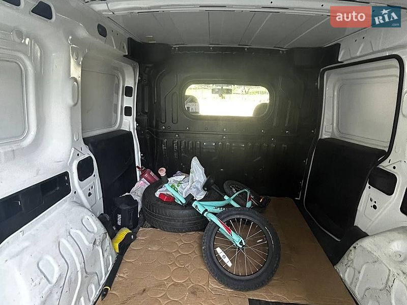 Вантажний фургон Opel Combo 2015 в Харкові фото 5 Вантажний фургон Opel Combo 2015 в Харкові