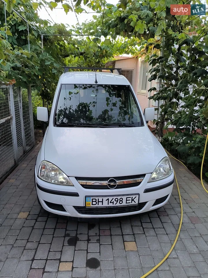 2010 Opel Combo - мініатюра 23