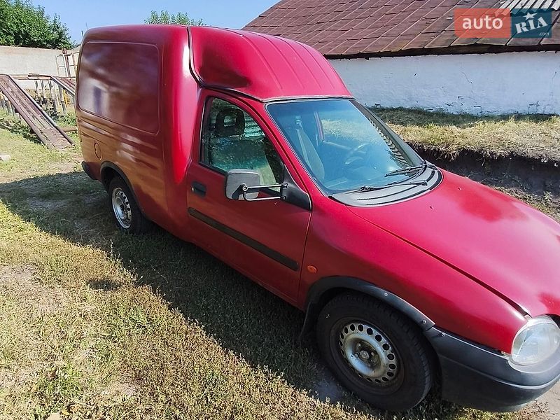 Другие грузовики Opel Combo 2001 в Краснокутске