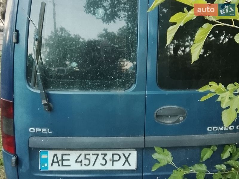 Мінівен Opel Combo 2005 в Дніпрі