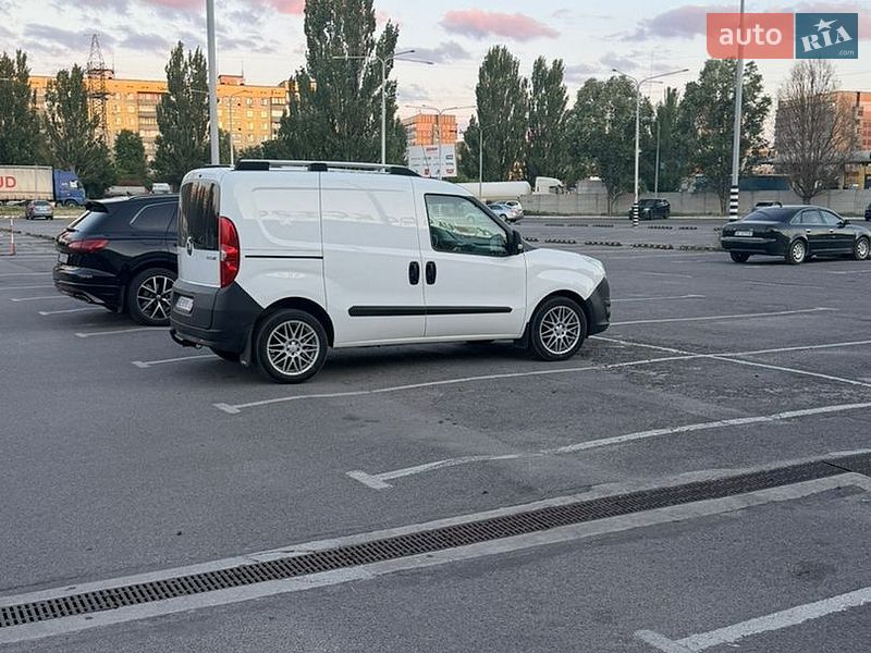 Інші вантажівки Opel Combo 2012 в Дніпрі