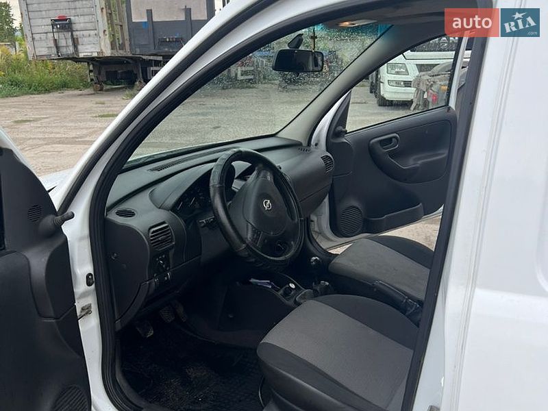 Вантажний фургон Opel Combo 2010 в Шепетівці фото 6 Вантажний фургон Opel Combo 2010 в Шепетівці