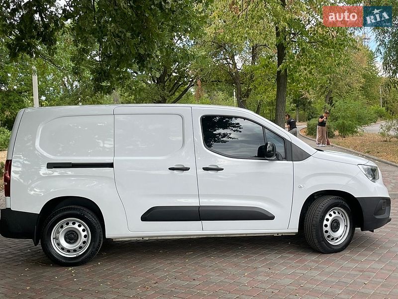 Вантажний фургон Opel Combo 2024 в Кропивницькому