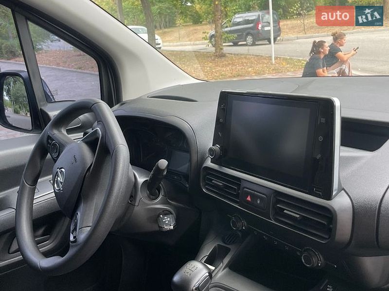 Вантажний фургон Opel Combo 2024 в Кропивницькому