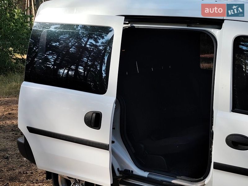 Мінівен Opel Combo 2004 в Черкасах