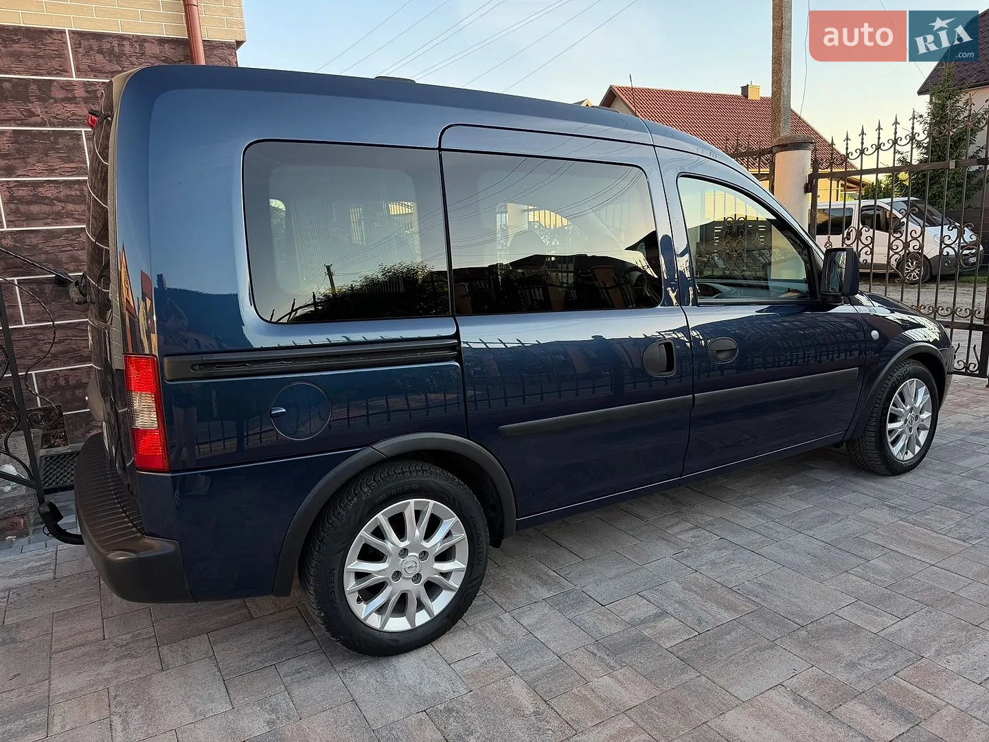 2010 Opel Combo - мініатюра 13