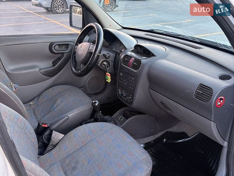 Мінівен Opel Combo 2003 в Тернополі