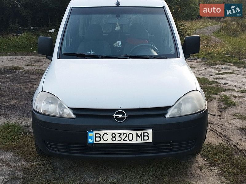 Мінівен Opel Combo 2002 в Львові Мінівен Opel Combo 2002 в Львові