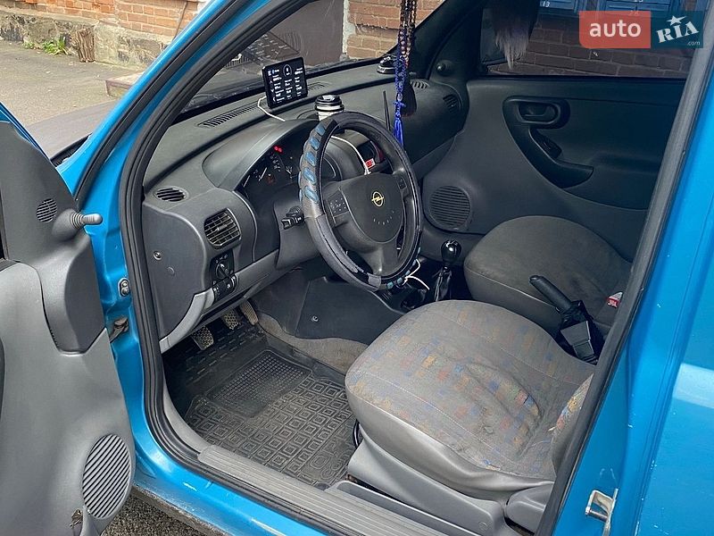 Грузопассажирский фургон Opel Combo 2003 в Хмельницком