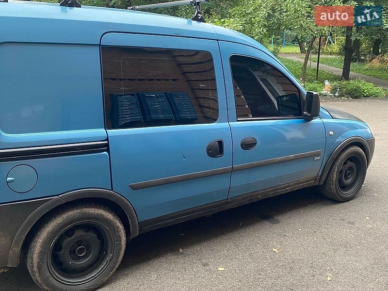 Грузопассажирский фургон Opel Combo 2003 в Хмельницком