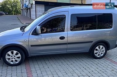 Минивэн Opel Combo 2007 в Ивано-Франковске