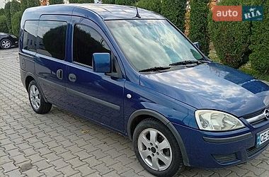 Минивэн Opel Combo 2009 в Черновцах