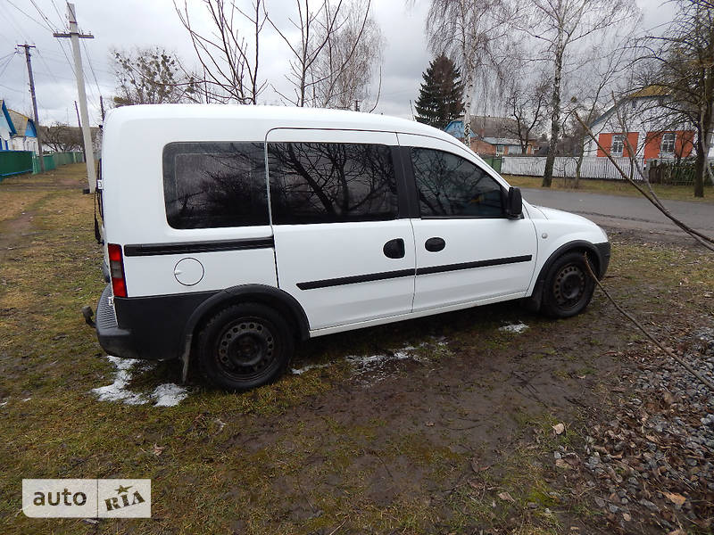 Вантажопасажирський фургон Opel Combo 2006 в Києві