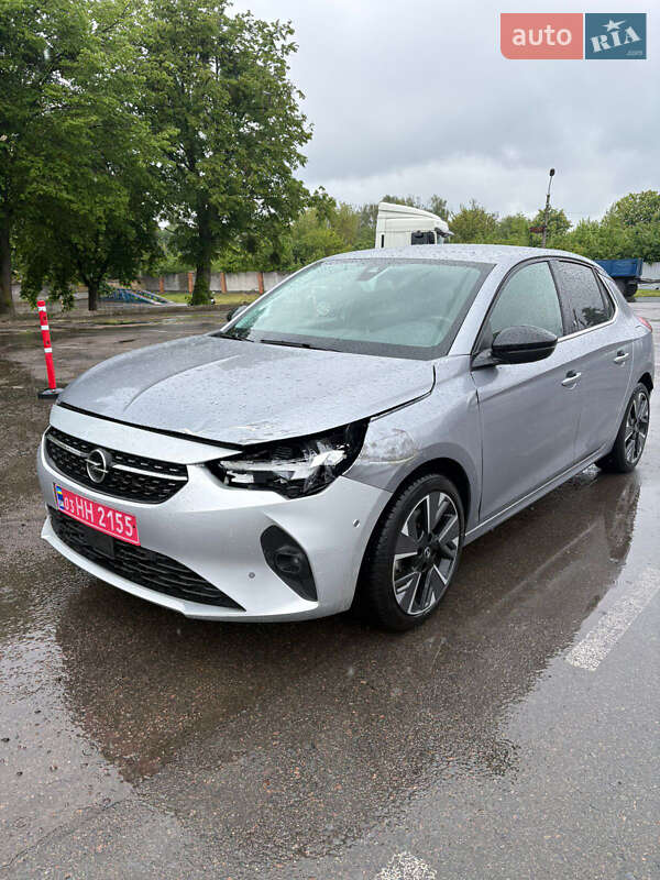 Хэтчбек Opel Corsa-e 2020 в 