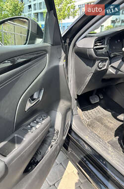 Хэтчбек Opel Corsa-e 2022 в 