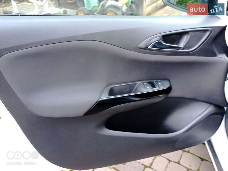 Хетчбек Opel Corsa-e 2016 в Снятині