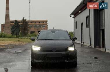Хэтчбек Opel Corsa-e 2023 в 