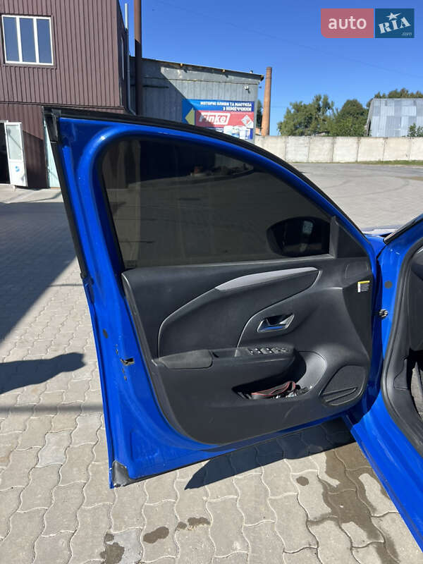 Хетчбек Opel Corsa-e 2021 в Ярмолинцях