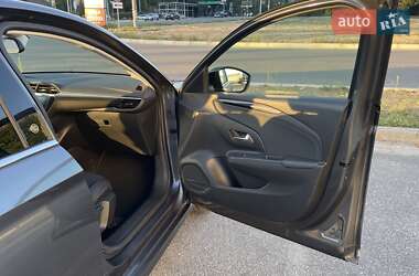 Хэтчбек Opel Corsa-e 2020 в 