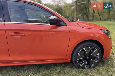 Хэтчбек Opel Corsa-e 2020 в 