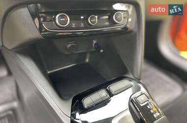 Хэтчбек Opel Corsa-e 2020 в 