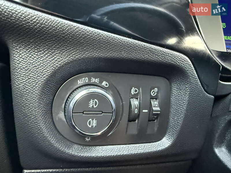 Хетчбек Opel Corsa-e 2020 в Хмельницькому фото 51 Хетчбек Opel Corsa-e 2020 в Хмельницькому