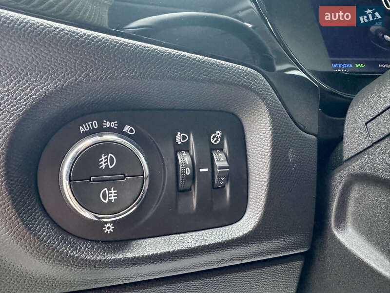 Хэтчбек Opel Corsa-e 2020 в Луцке фото 44 Хэтчбек Opel Corsa-e 2020 в Луцке