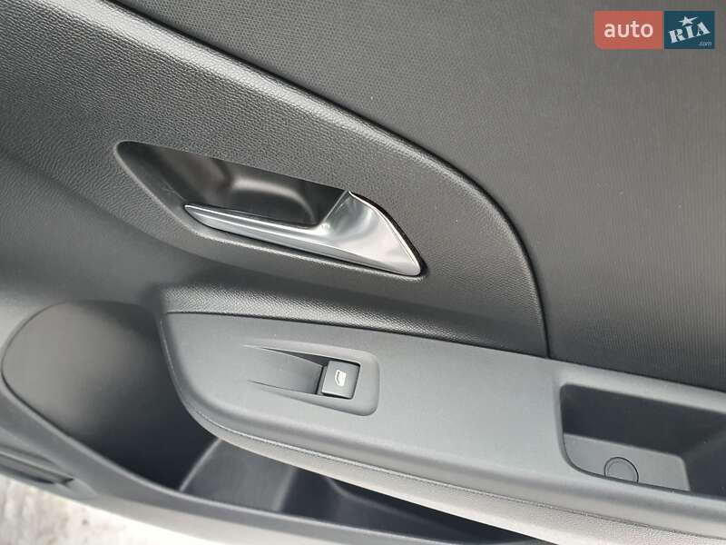 Хэтчбек Opel Corsa-e 2022 в Киеве