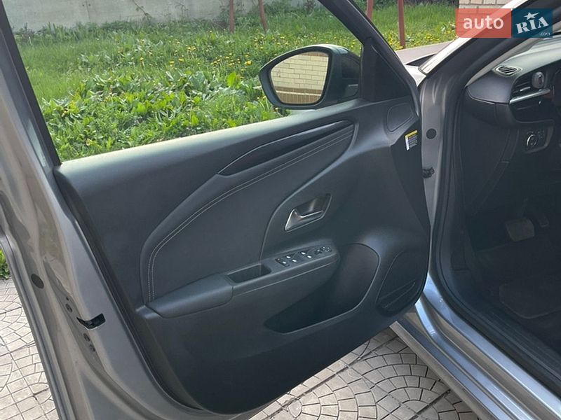 Хэтчбек Opel Corsa-e 2021 в Киеве