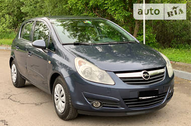 Хэтчбек Opel Corsa 2008 в Ровно