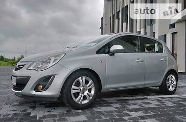 Хэтчбек Opel Corsa 2012 в Стрые