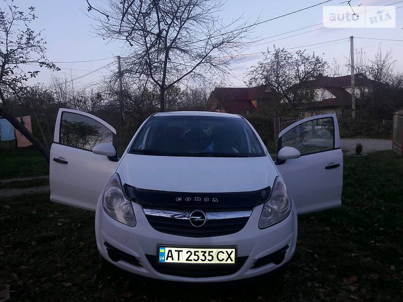 Хэтчбек Opel Corsa 2008 в Косове