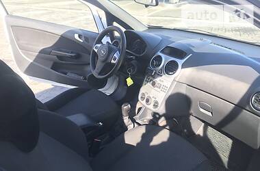 Хэтчбек Opel Corsa 2011 в Бережанах