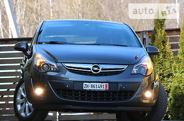 Хэтчбек Opel Corsa 2013 в Трускавце