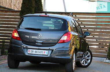 Хэтчбек Opel Corsa 2013 в Трускавце