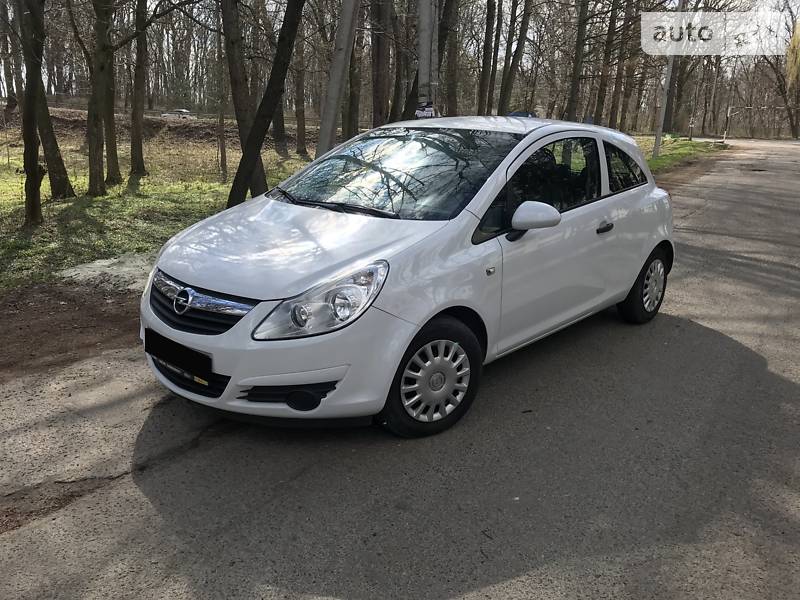 Хетчбек Opel Corsa 2008 в Львові фото Хетчбек Opel Corsa 2008 в Львові