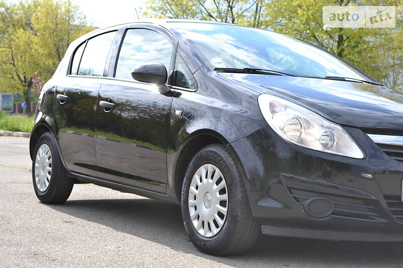 Хетчбек Opel Corsa 2009 в Калуші