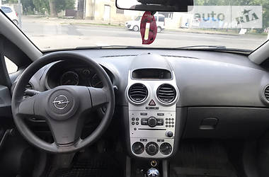 Хетчбек Opel Corsa 2012 в 