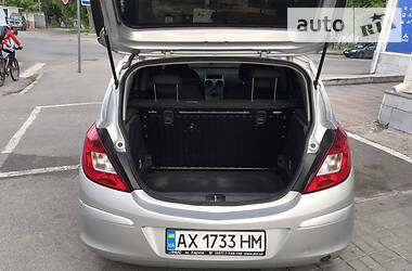 Хетчбек Opel Corsa 2012 в 