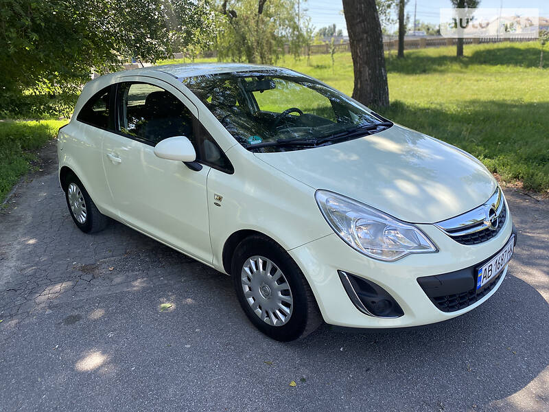 Хетчбек Opel Corsa 2011 в Вінниці