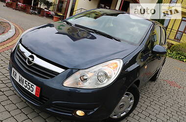 Хетчбек Opel Corsa 2007 в 