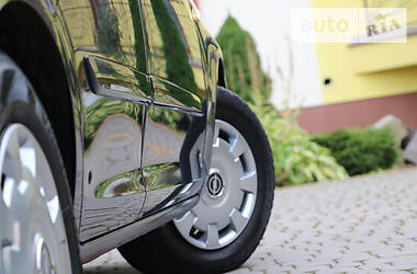Хетчбек Opel Corsa 2007 в 