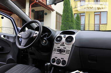 Хетчбек Opel Corsa 2007 в 