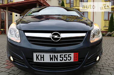 Хетчбек Opel Corsa 2007 в 
