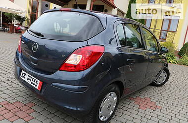 Хетчбек Opel Corsa 2007 в 