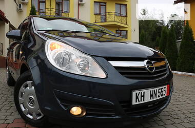 Хетчбек Opel Corsa 2007 в 
